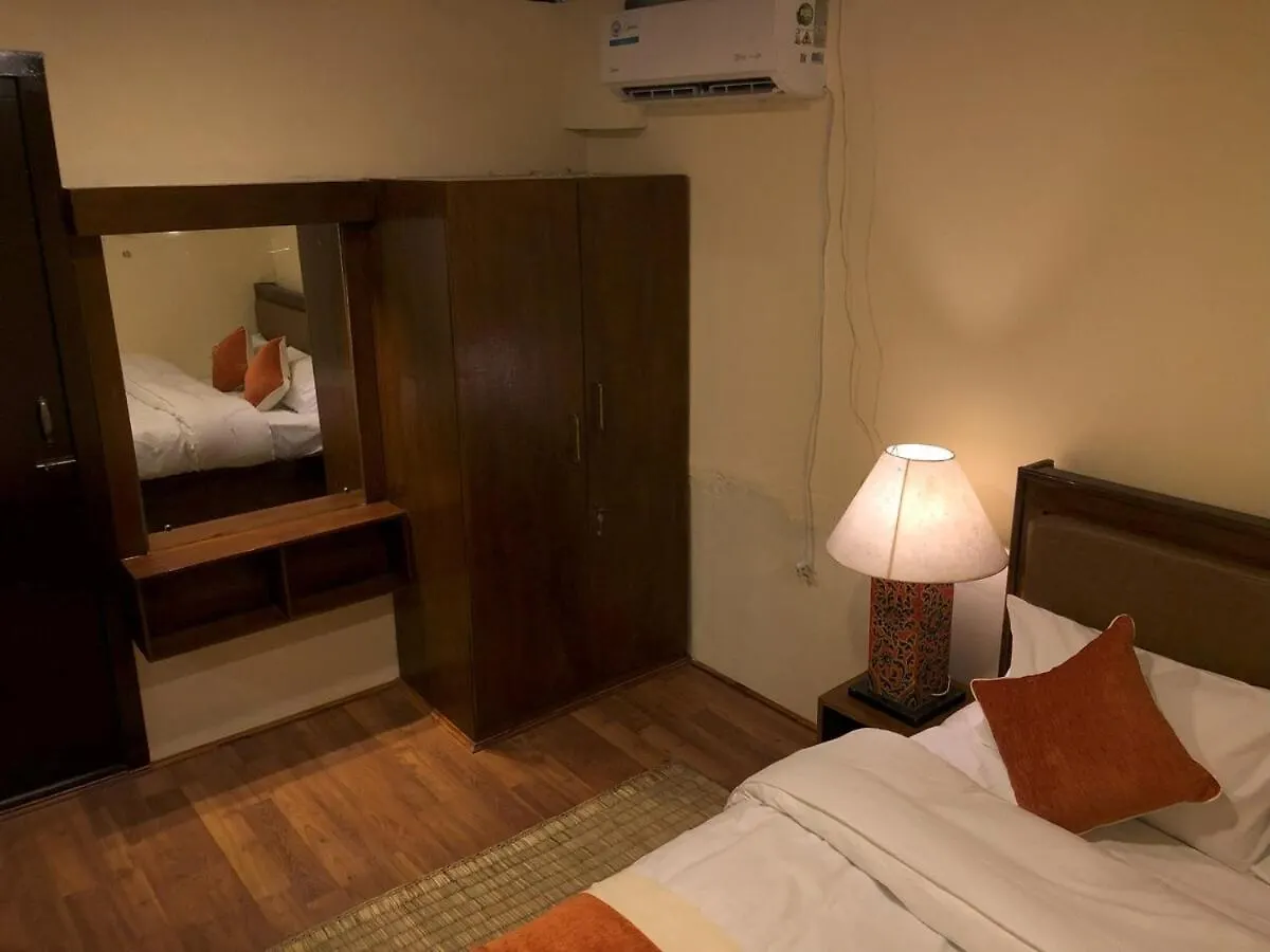Zenith Apartments Thamel - Everest 1Bhk Apartment Κατμαντού