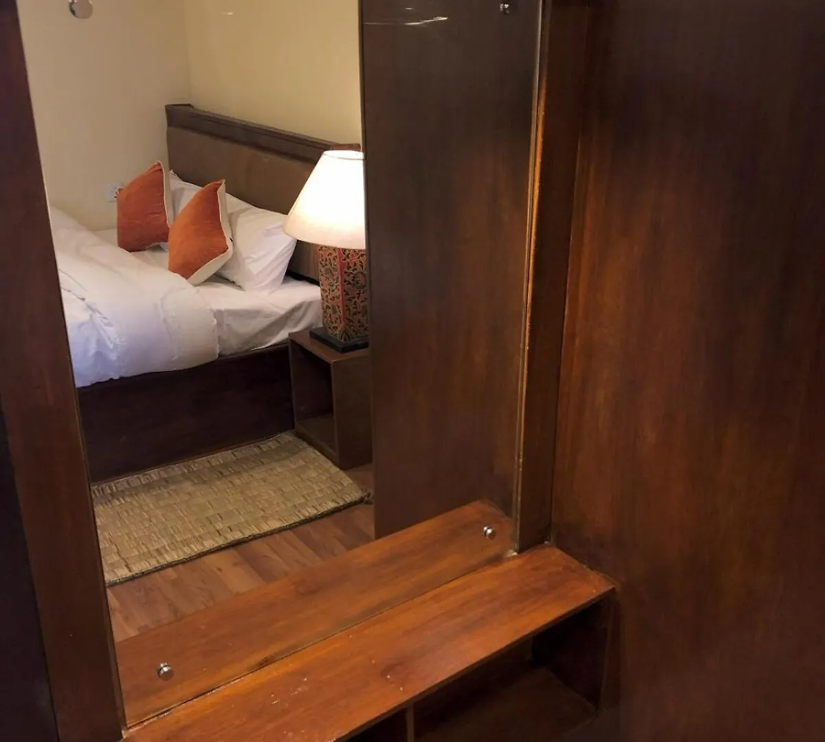 Zenith Apartments Thamel - Everest 1Bhk Apartment Κατμαντού